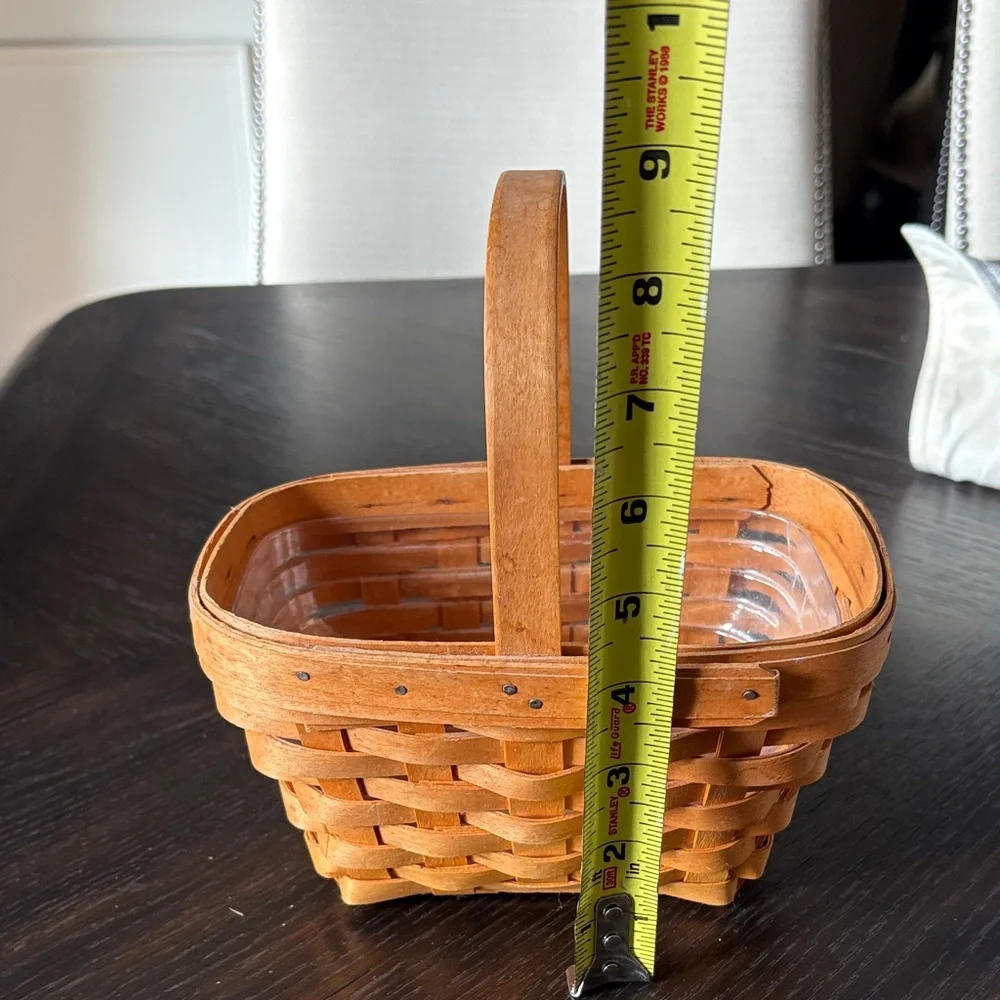 Longaberger Easter Basket‎ with Handle - great quality and timeless